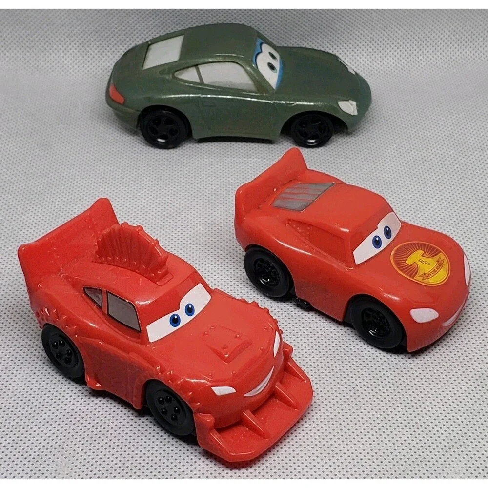 McDonalds Happy Meal Cars on the Road #1 Road Trip Lightning McQueen Made In2022